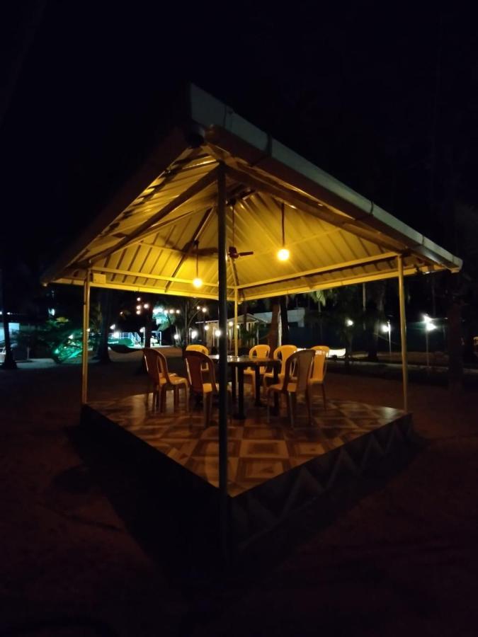 Hangout Kalyānpur Εξωτερικό φωτογραφία